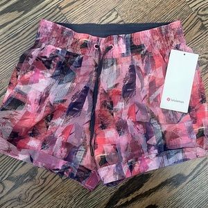 BNWT lululemon shorts